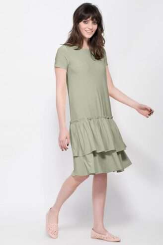 שמלה עם חצאית במראה שכבות שמלה עם חצאית במראה שכבות