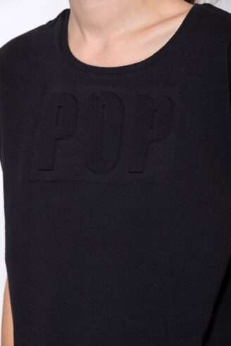 חולצת טי Emboss