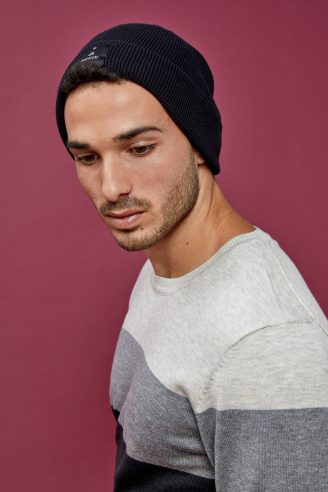 כובע סריג חלק