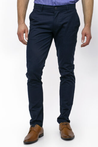 מכנסיים אלגנטיים עם טקסטורה