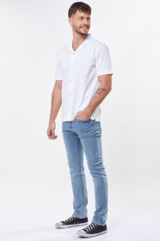 ג'ינס בסיס גזרה צרה