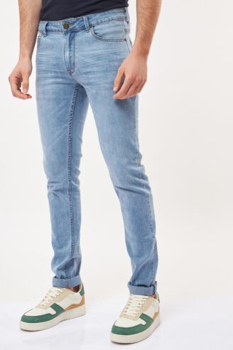 ג'ינס בסיס גזרה צרה ג'ינס בסיס גזרה צרה