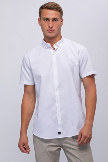 חולצת אוקספורד קלאסית