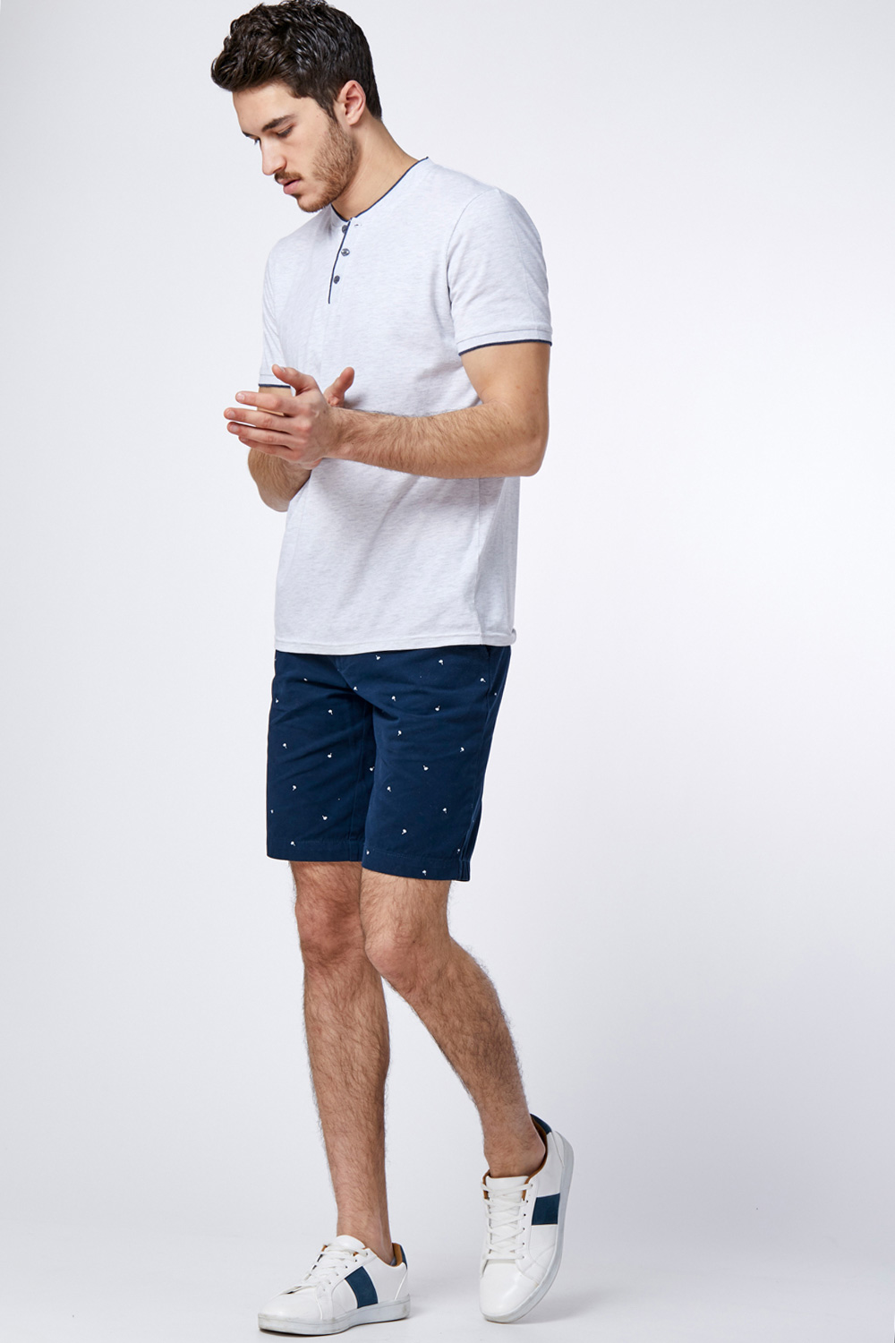 חולצת טי סבא כפתורים