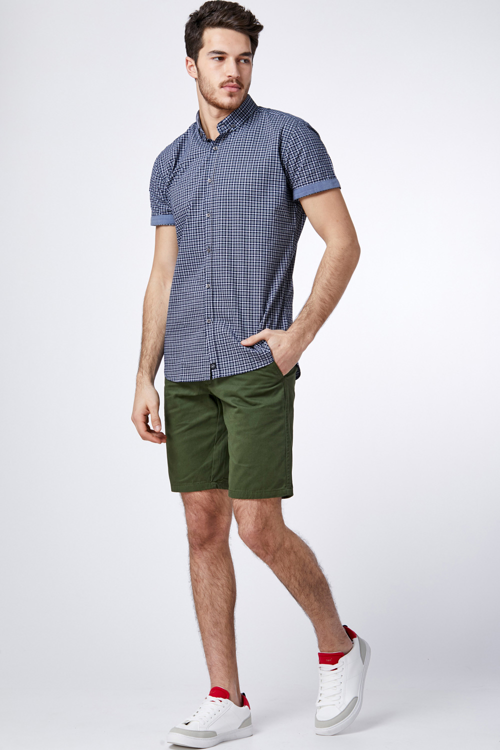 חולצת משבצות קטנות