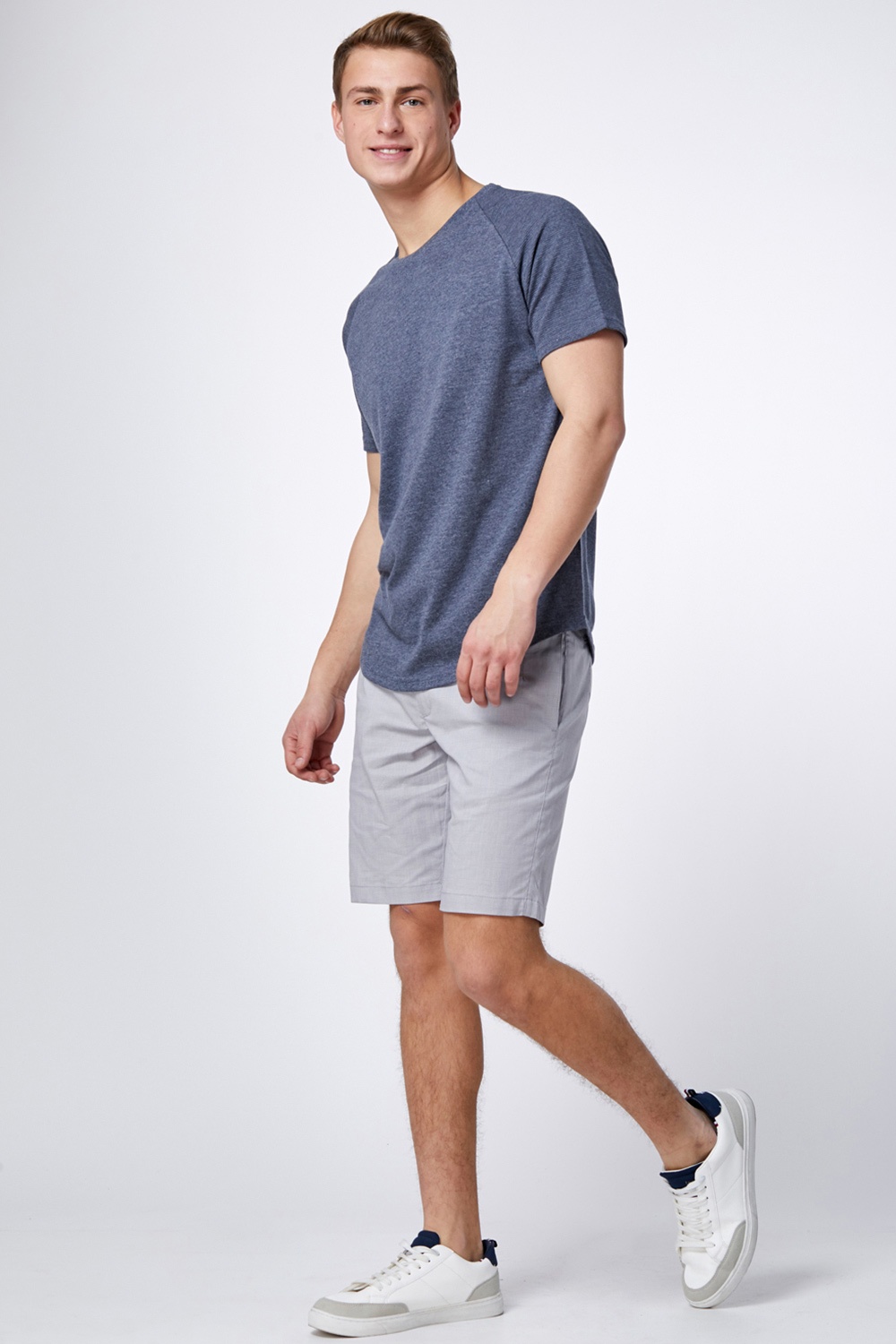 מכנס ברמודה משבצות בהיר