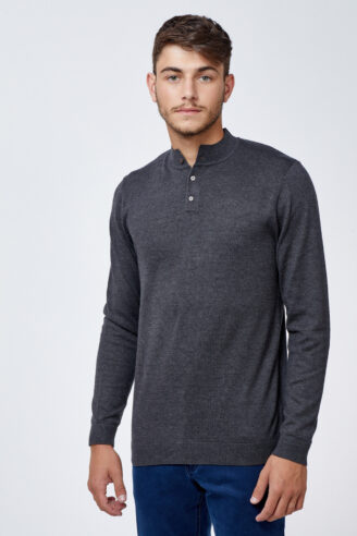 סריג בייסיק צווארון גבוה