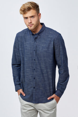 חולצה מכופתרת טקסטורת רוחב