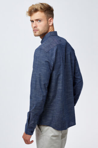 חולצה מכופתרת טקסטורת רוחב