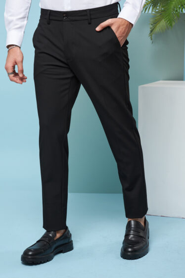 מכנס מחויט אלגנטי בגזרה צרה