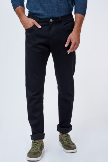 ג'ינס שחור חלק  בסיסי גזרה ישרה/רחבה