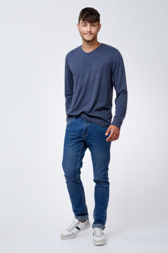 טי מלנש כפתורים