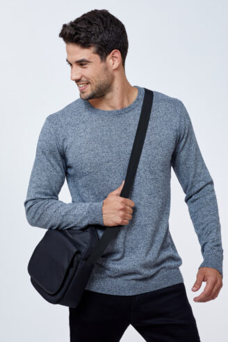 סריג בייסיק קל צווארון עגול