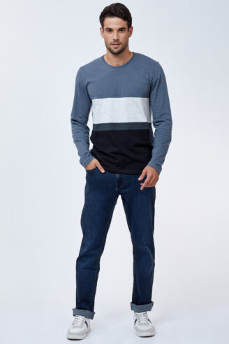 ג'ינס כחול כהה בסיסי גזרה רחבה