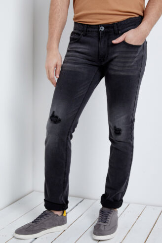 ג'ינס שחור משופשף עם קרעים