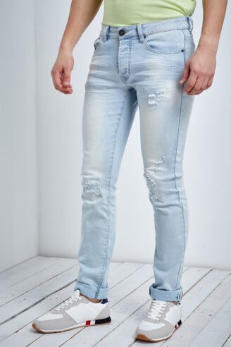 ג'ינס תכלת משופשף עם קרעים סקיני