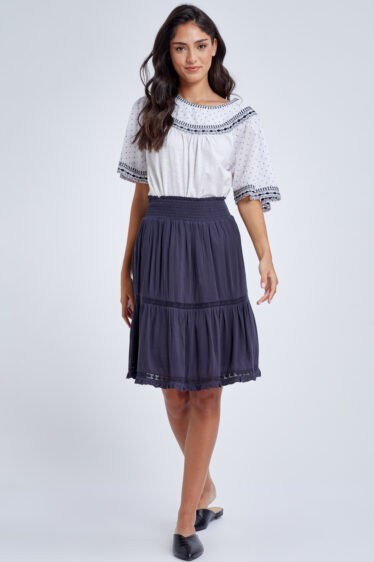 חצאית קומות עם גומי במותן