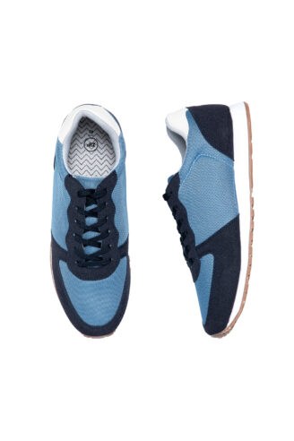 נעל ספורטיבית