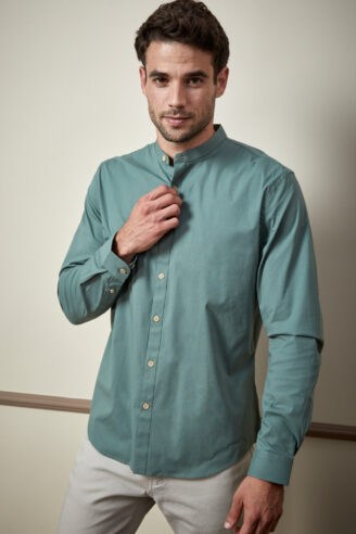 חולצה מכופתרת צוואורן סיני בד פיצ'