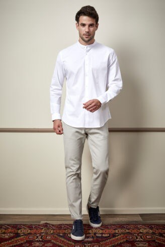 חולצה מכופתרת צוואורן סיני בד פיצ'