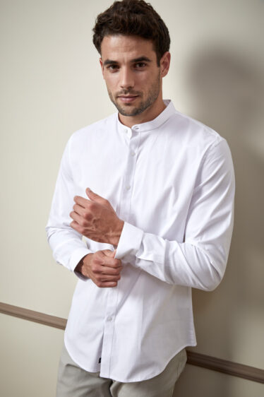 חולצה מכופתרת צוואורן סיני בד פיצ'