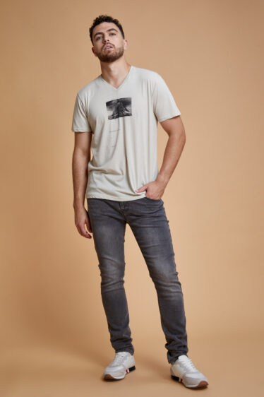 חולצת טי הדפס GRAYSCALE