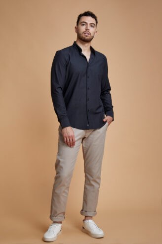 חולצה מכופתרת אלגנט טקסטורה מזערית