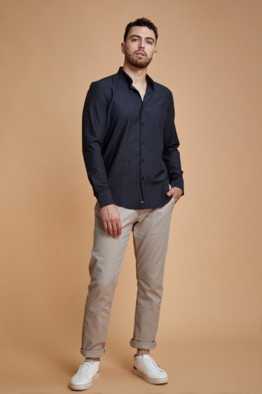 חולצה מכופתרת אלגנט טקסטורה מזערית