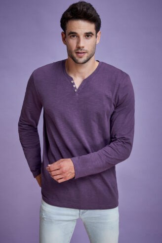 טי סלאב צווארון ספליט