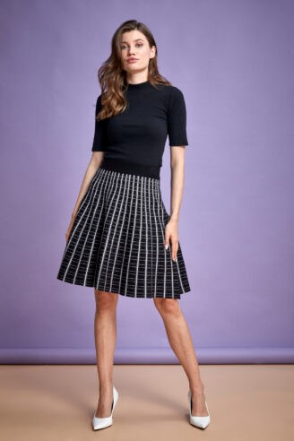 חצאית סריג דוגמת משבצות