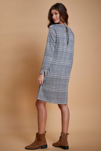 שמלת A משבצות