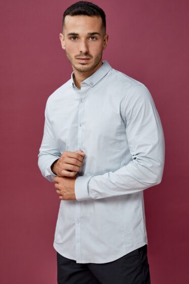 חולצה מכופתרת לייקרה צרה