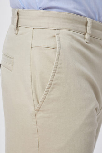 מכנסיים שטופים