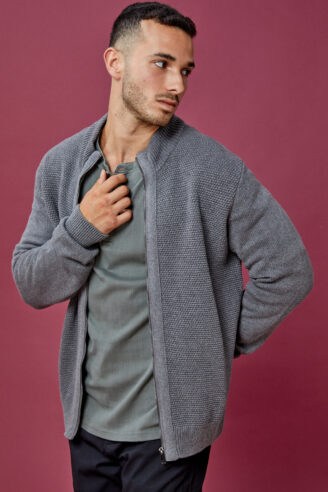 סוודר סריגת ואפל עם רוכסן