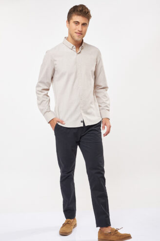 חולצה מכופתרת אוקספורד קלאסית