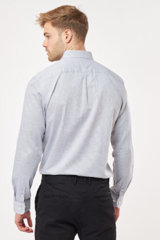 חולצה מכופתרת טקסטורה אלגנטית