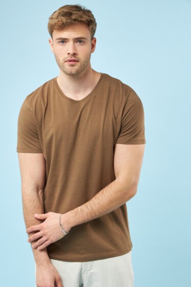 חולצת טי בסיס ,צווארון עגול