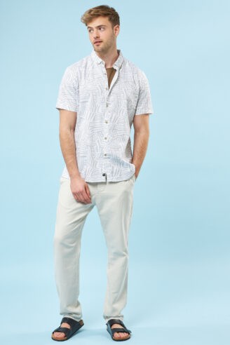 חולצה מכופתרת הדפס צורני