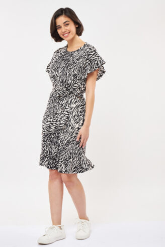 שמלת סריג סיומת פפלום