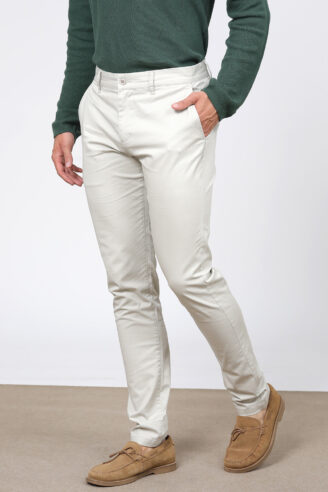 מכנסי צ'ינו מעוצב מבד מודפס