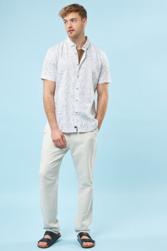 מכנסיים בשילוב פשתן