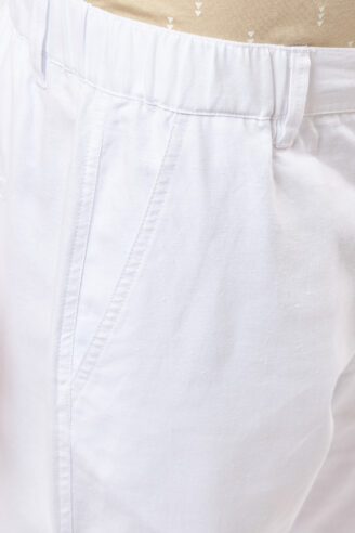 מכנסיים בשילוב פשתן