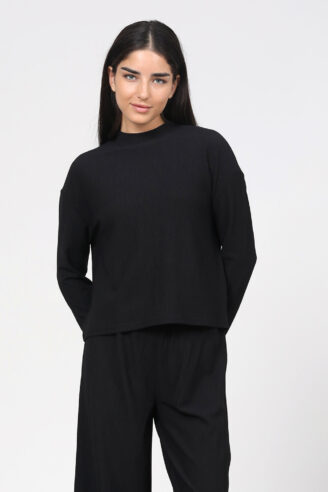 חולצת סריג גזרת BOX