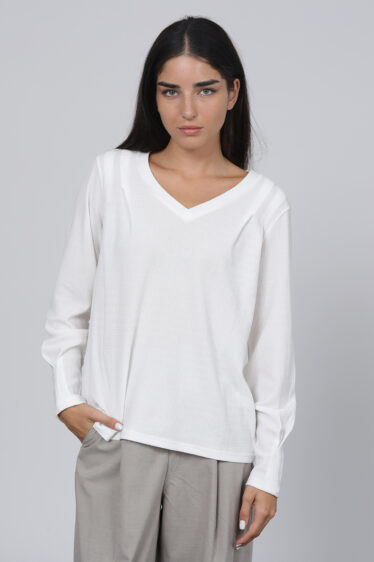 חולצת סריג וי