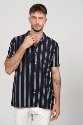 חולצה מכופתרת פסים אריג גס