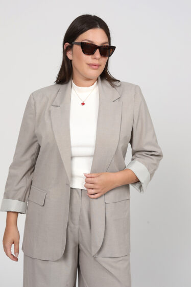 בלייזר מחויט