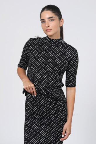 חולצת סריג בדוגמא גאומטרית חולצת סריג בדוגמא גאומטרית