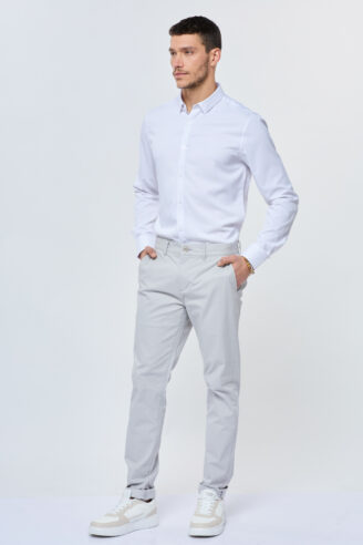 חולצה מכופתרת בד אקטיב נמתח