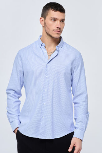 חולצה מכופתרת אלגנטית טקסטורה