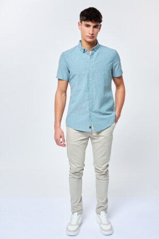 חולצה מכופתרת אוקספורד קלאסית